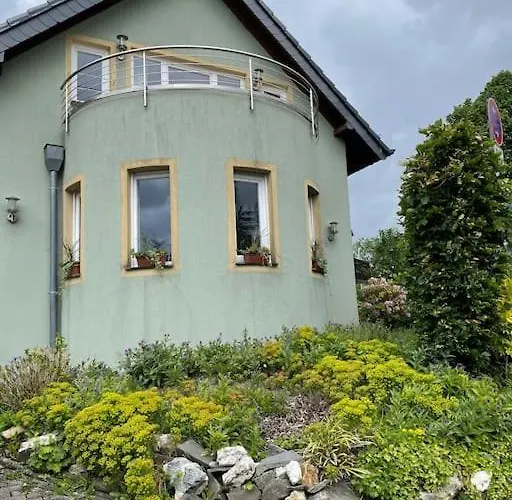 Behagliches Haus Mit Kamin Tatil Evi Monschau